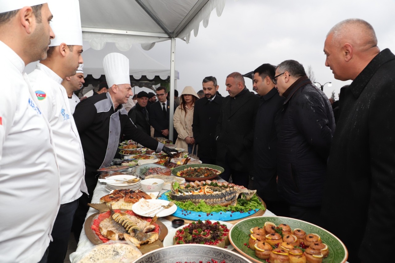 Balıq ətri, kulinariya şousu və su macərası: Neftçala Festivalı böyük marağa səbəb oldu